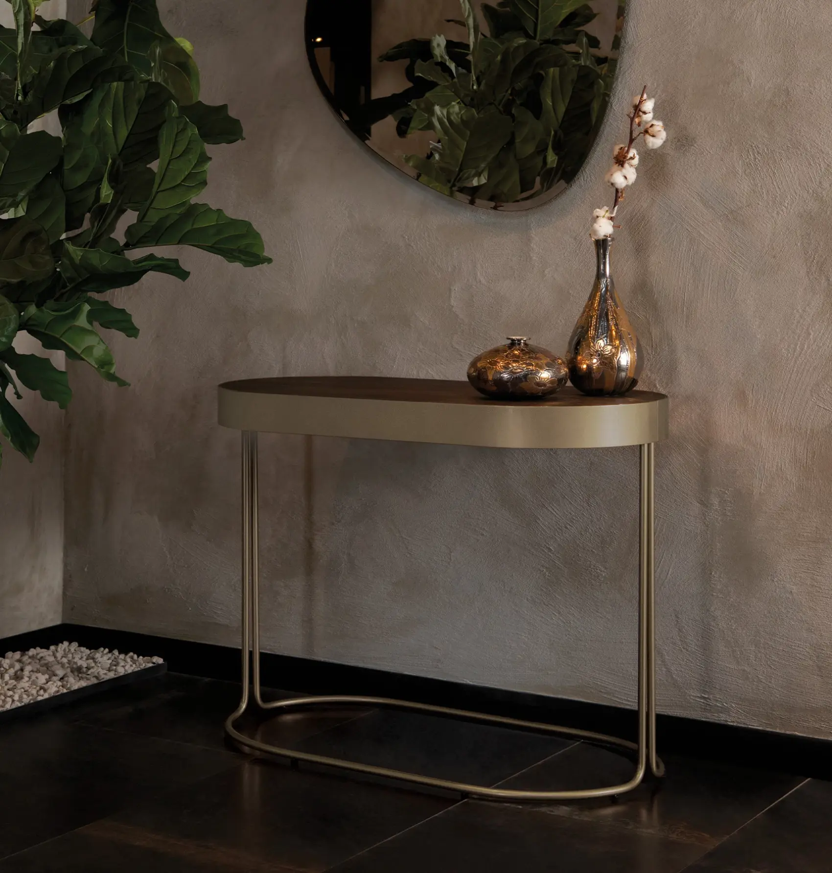 Cora Extendable Console