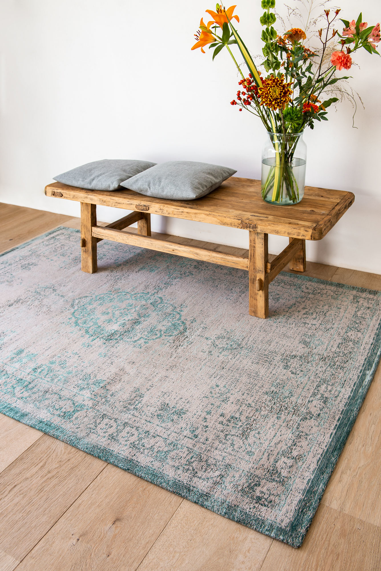 Vintage Style Jade Oyster Rug 8259