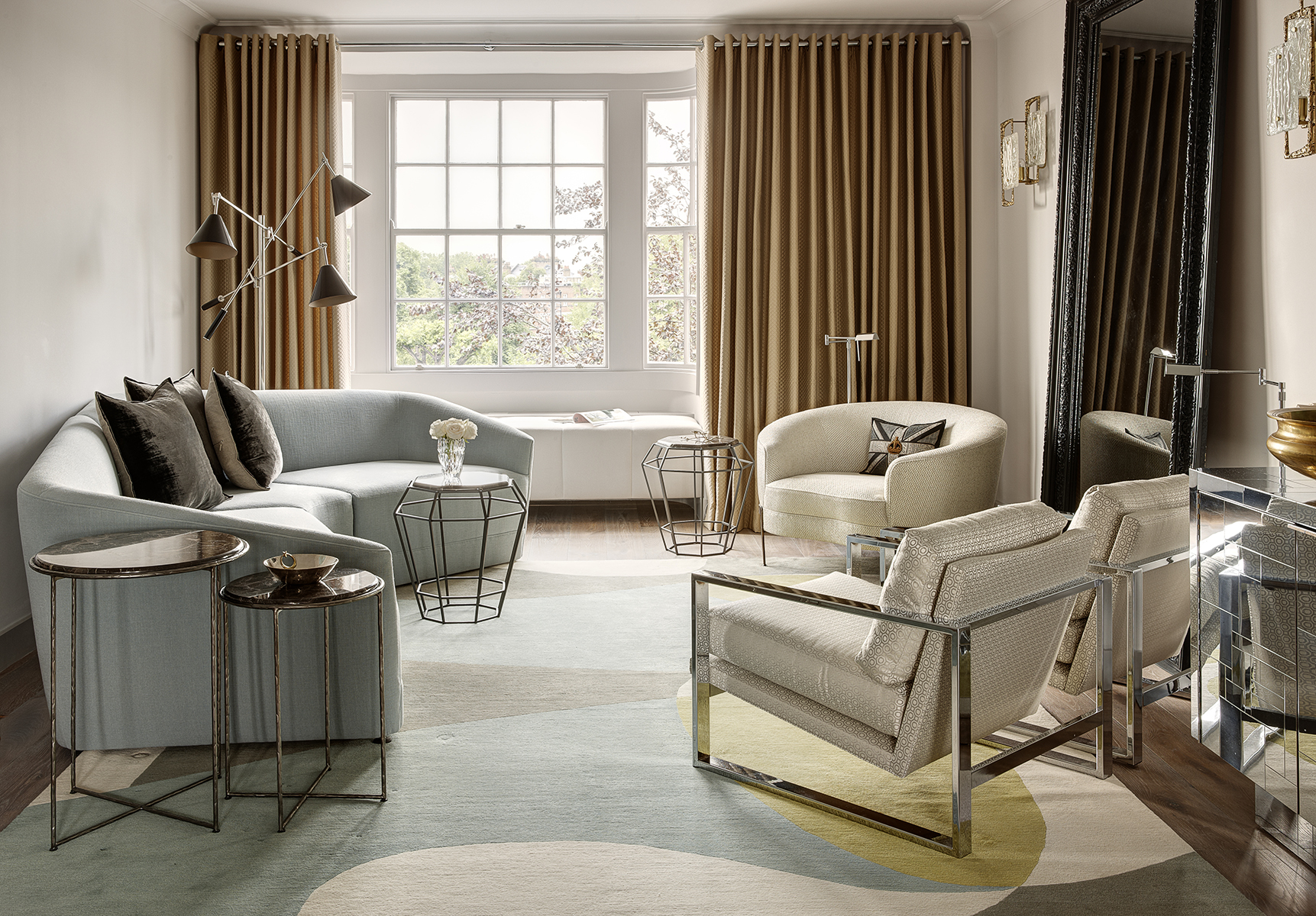 Vocalist Floor Lamp - 18