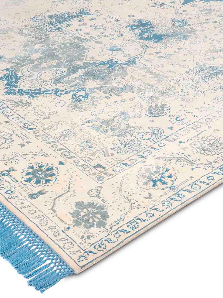 Light Blue Luxury Rug