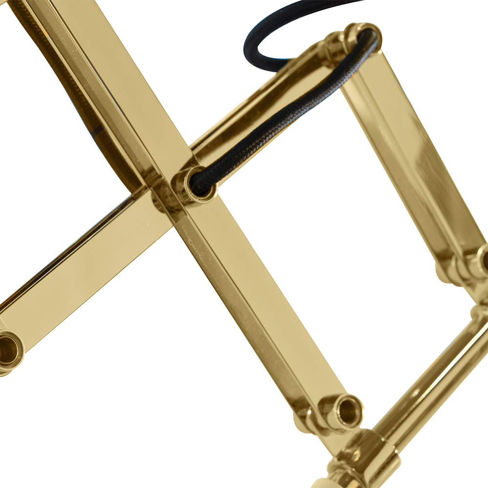 Brass Player Wall Lamp