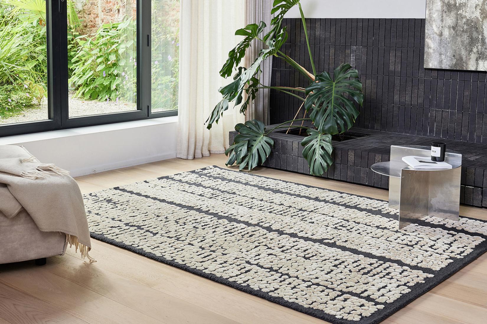 Pad Linen Black Rug