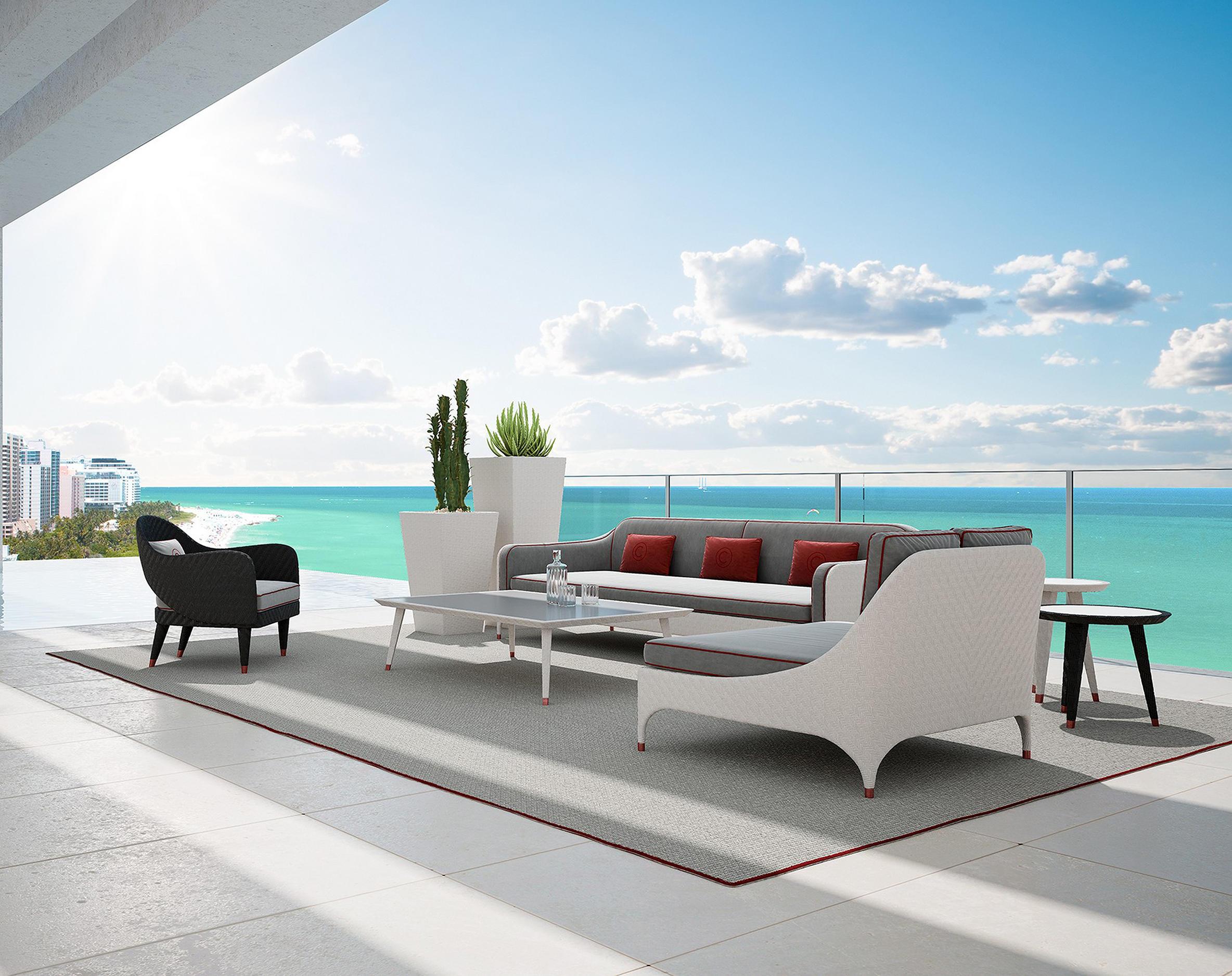 Italian Outdoor Coffee Table Chic