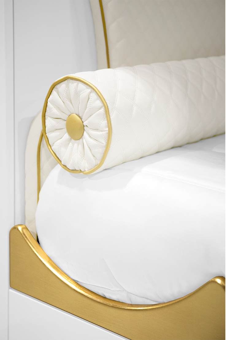 Grand Castle Bed