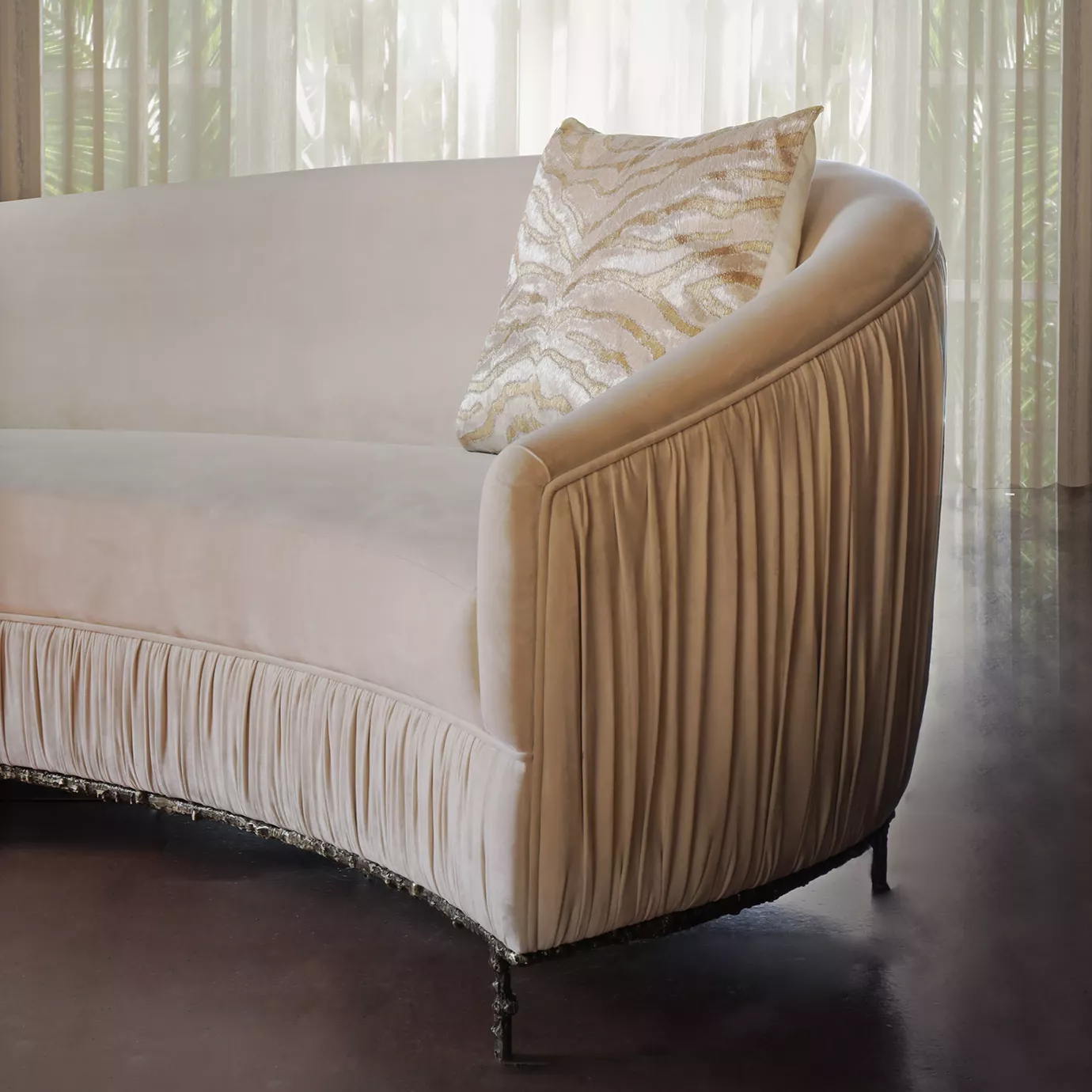 Vamp Sofa