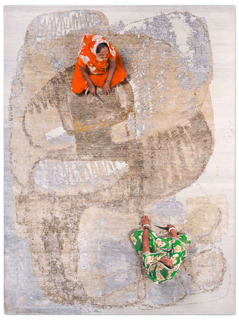 Silver Sand Luxury Hand-Knotted Rug