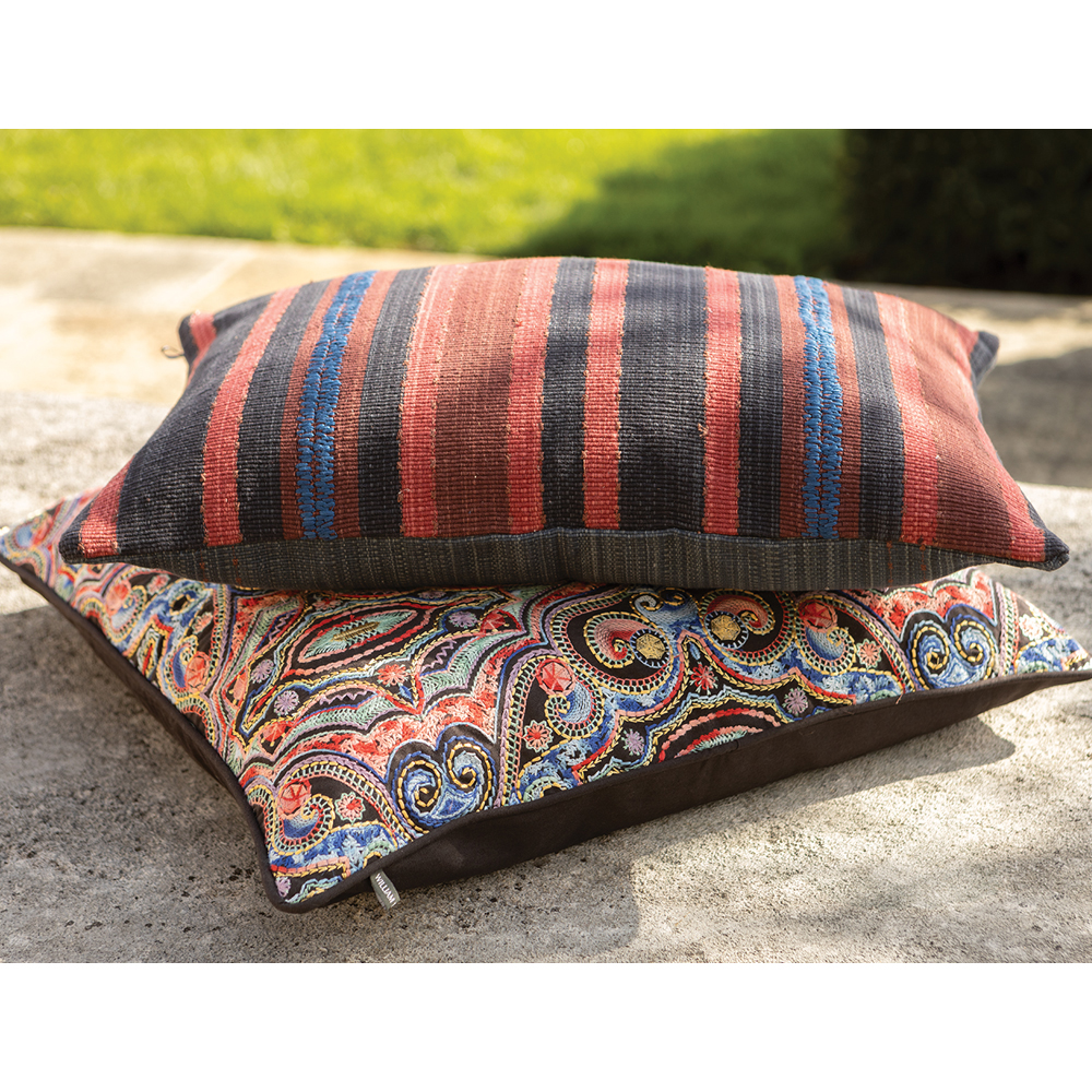 Naraya Rouge 60 × 40 Cushion