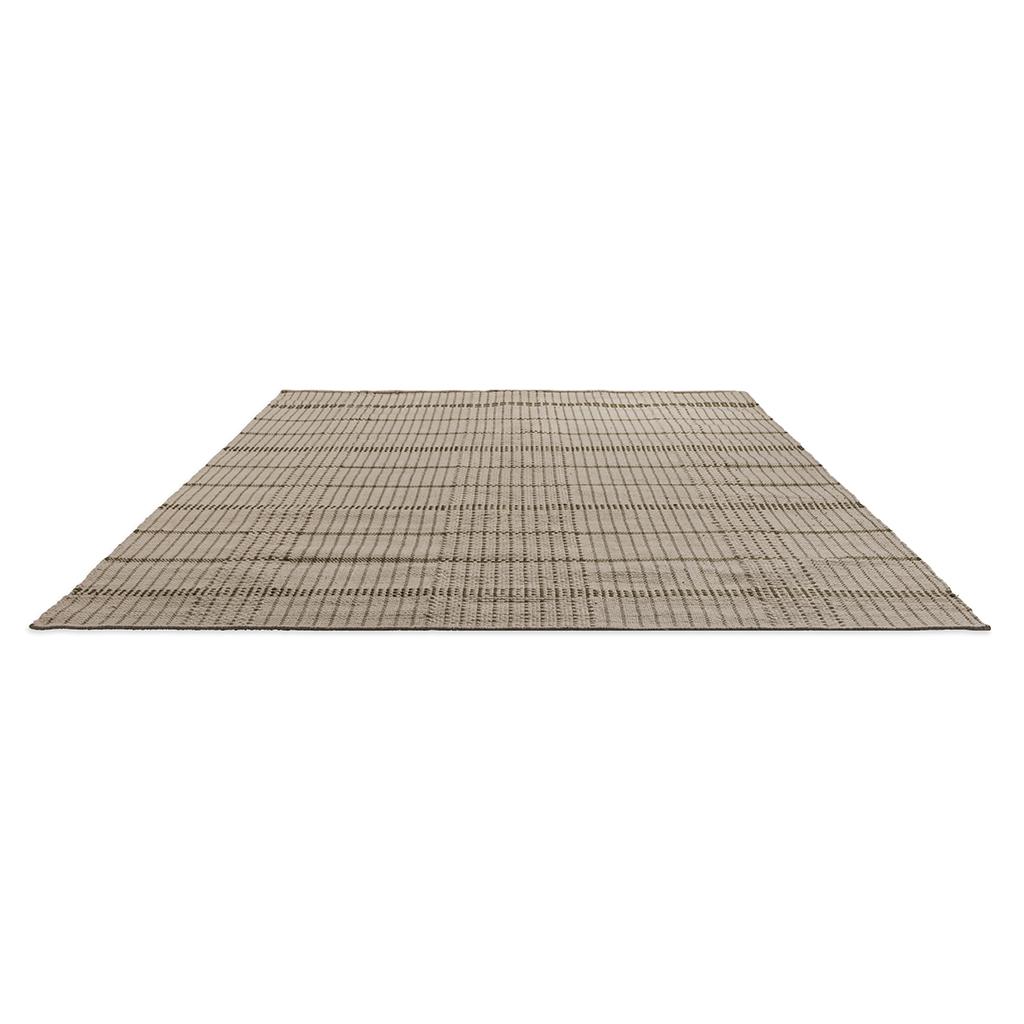 Zona Olive Stitch Outdoor Rug