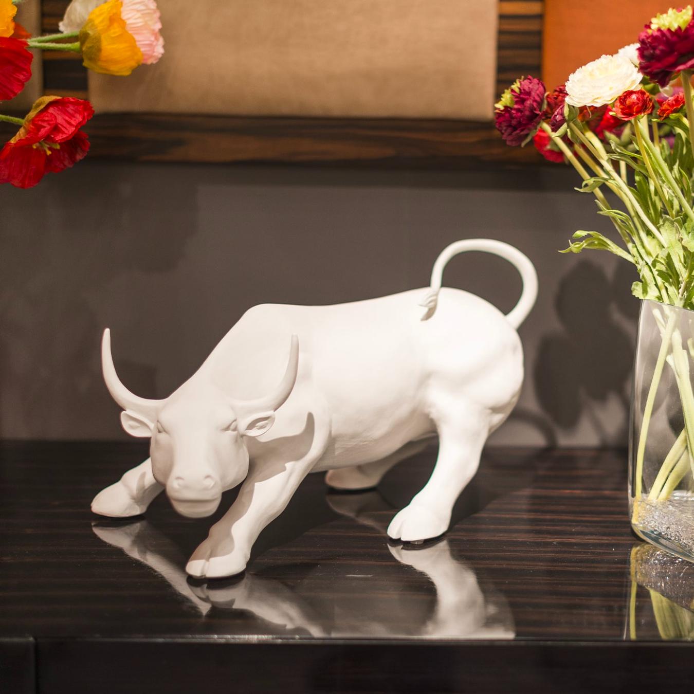 Wall Street Bull Figure