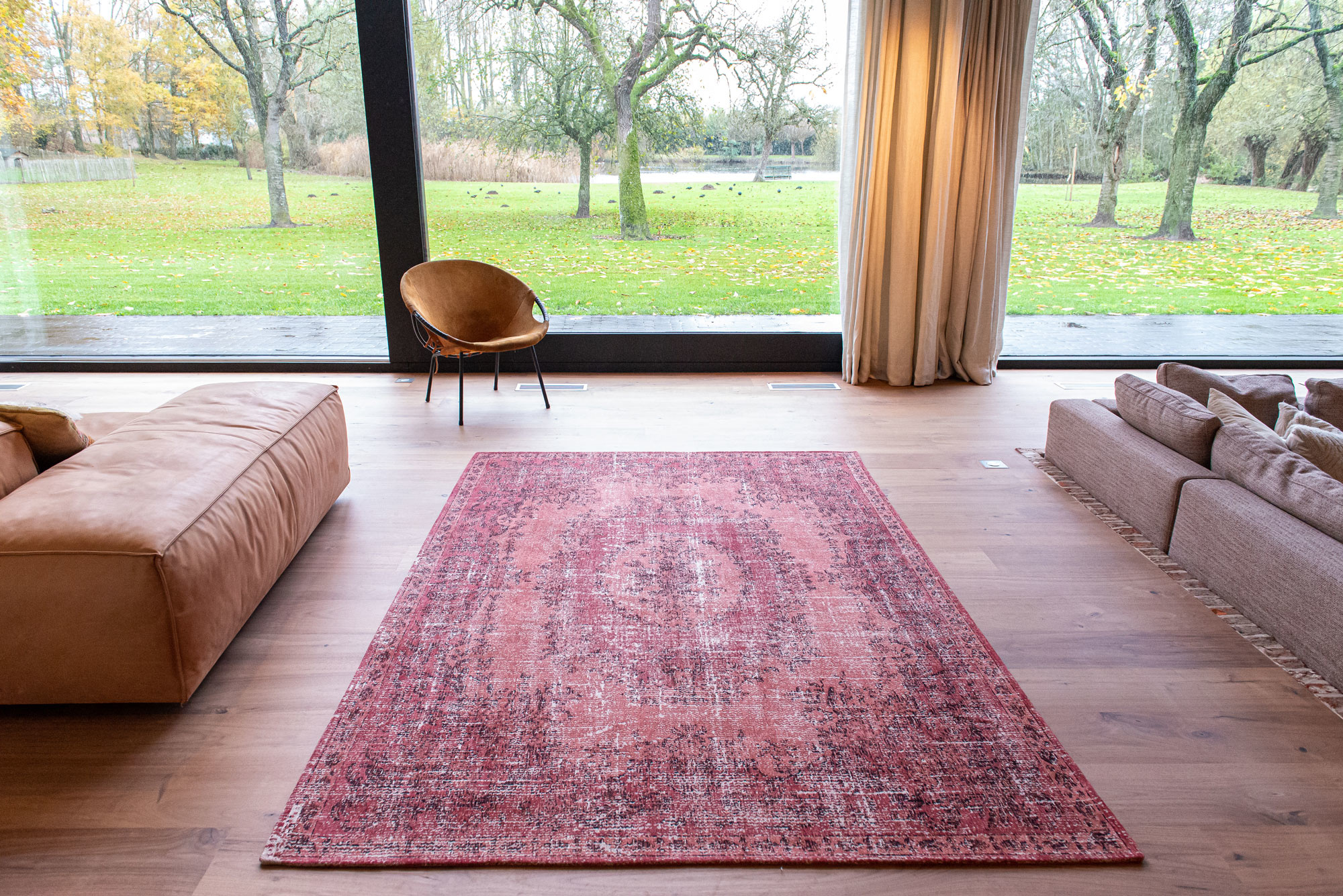 Borgia Red 9141 Rug