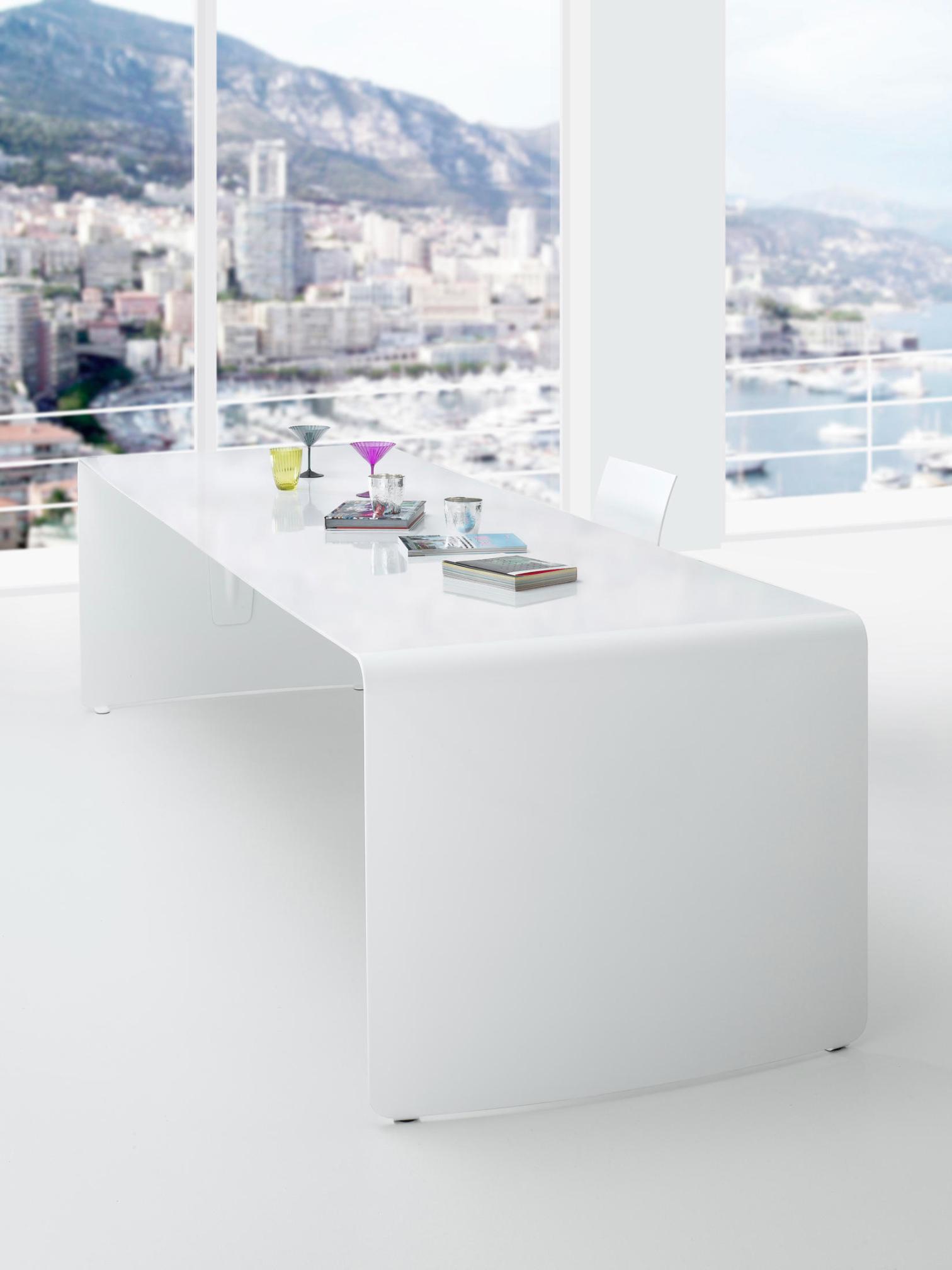 La Grande Table | Colour: Gloss Painted White X060 | Dimensions: 90 x 280 cm