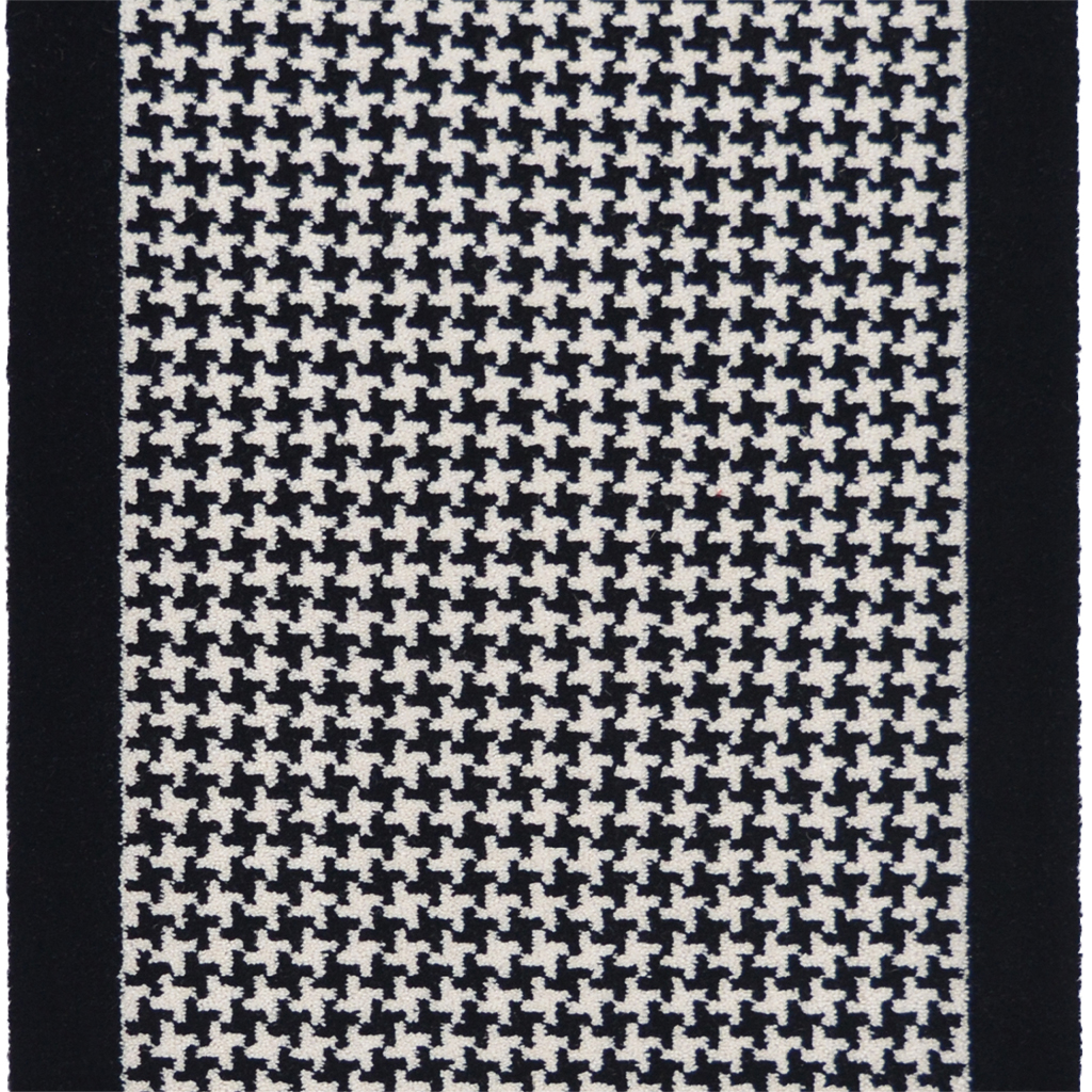 Poule Runner 250405 | Roll Width: 67 cm