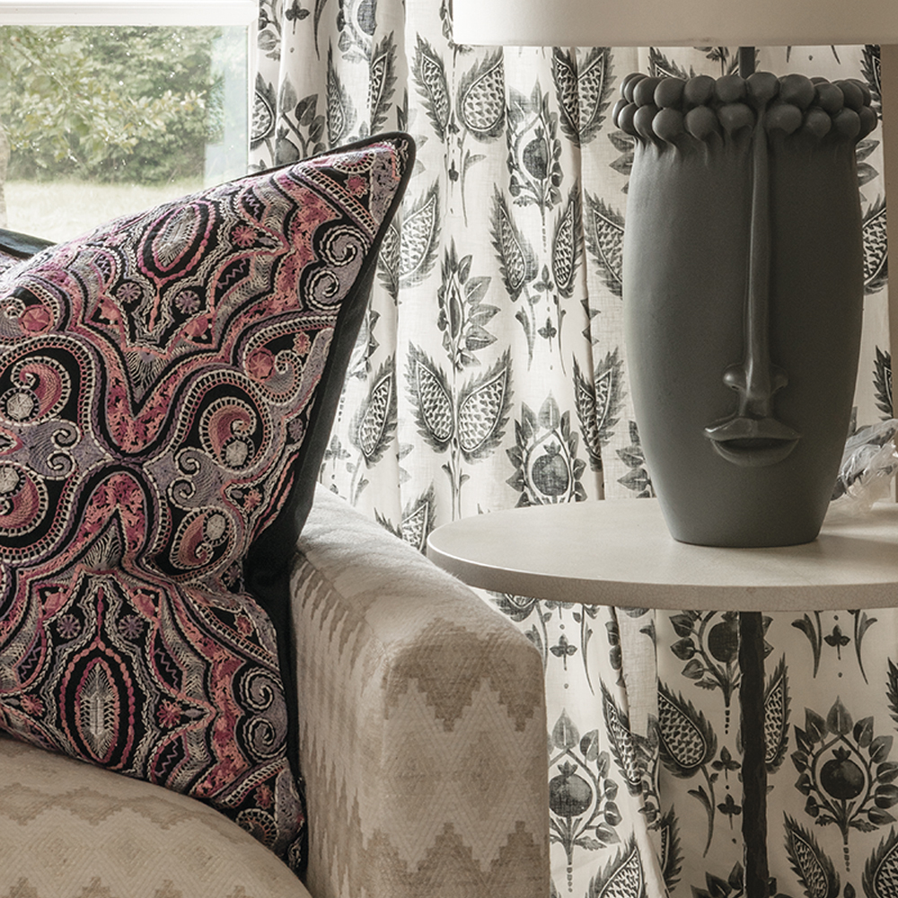 Kalan Damson 60 × 60 Cushion