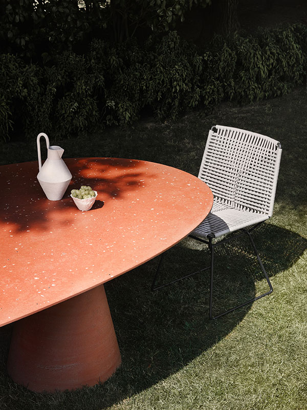 Rock Ovale Indoor / Outdoor Table