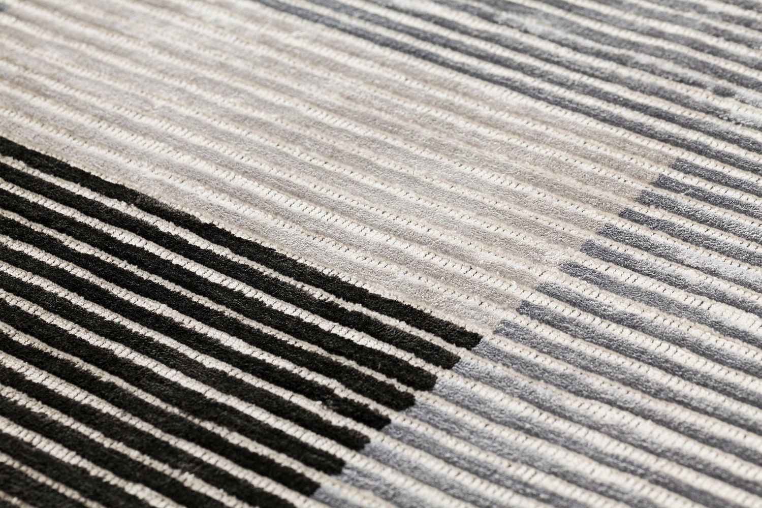 Hand-Loom Viscose Lines Rug