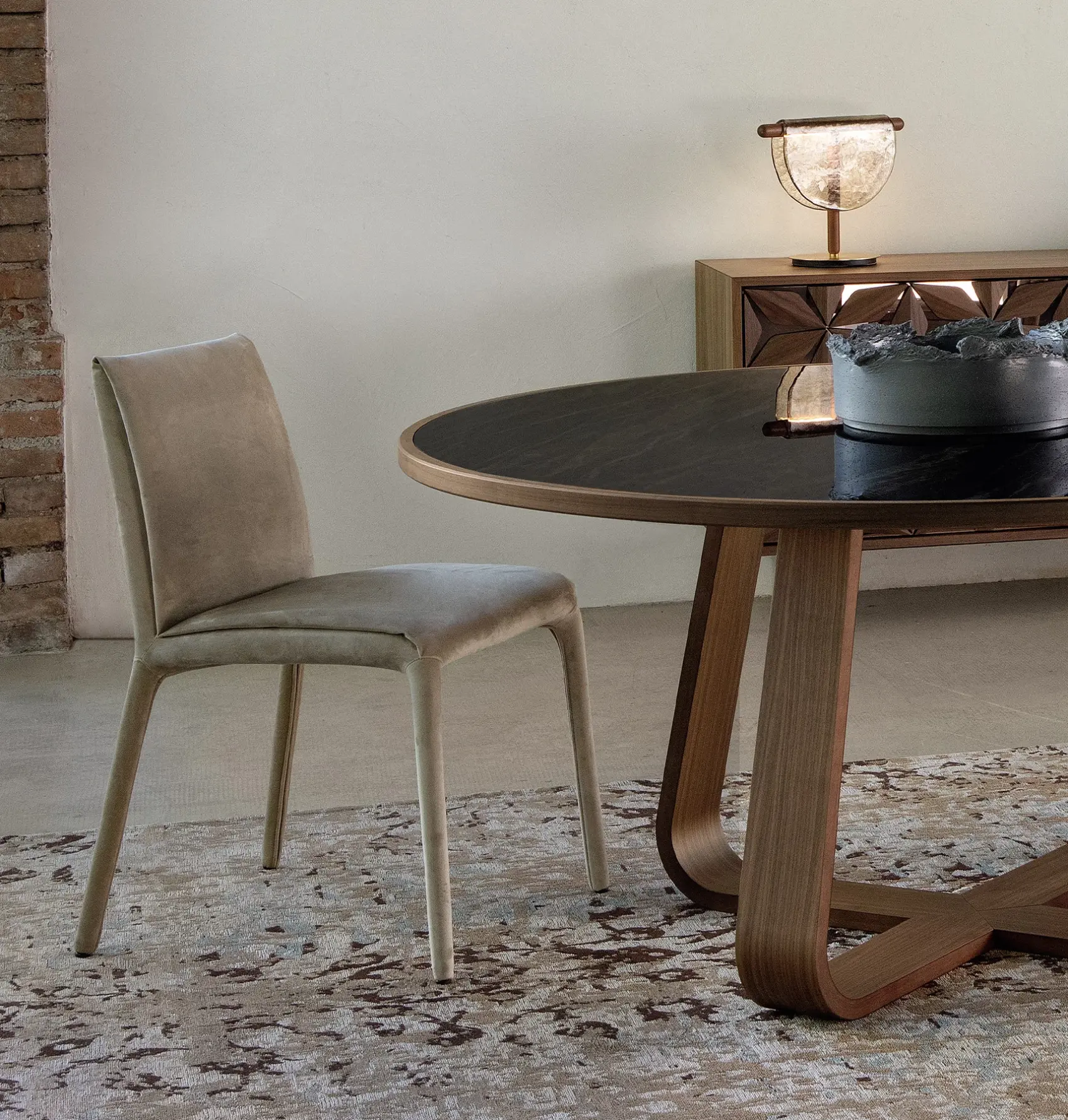 Lisa Signature Chair