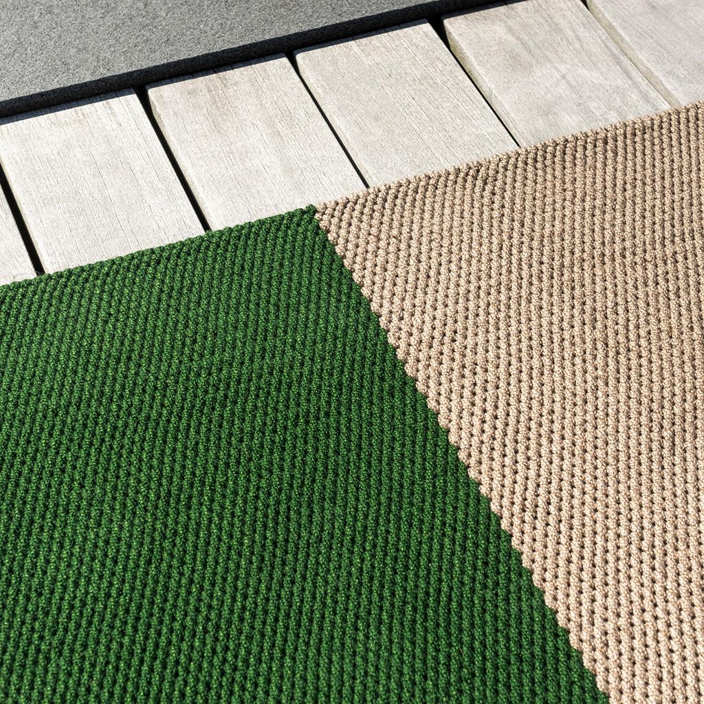 Deck Spring Green Outdoor Rug