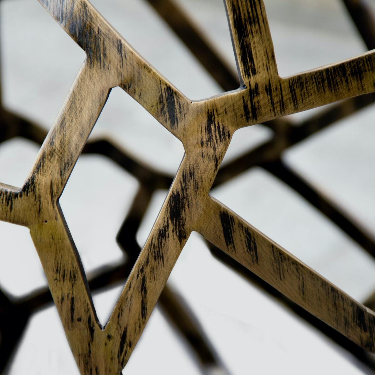 Honeybee Round Round Table
