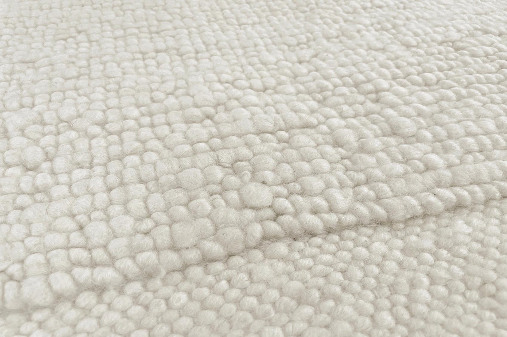 Cocoon 1 White Rug | Size: 250 x 350 cm