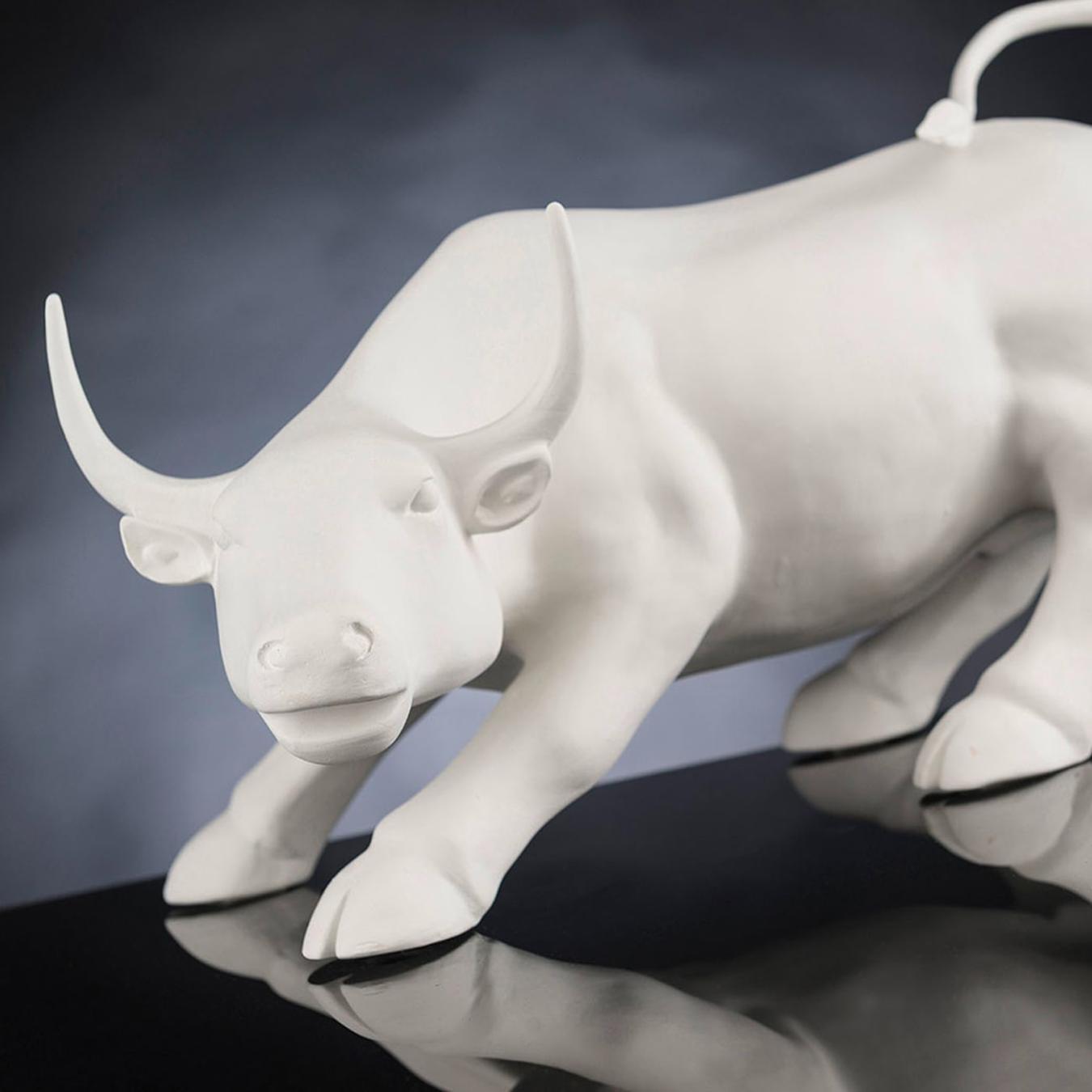 Wall Street Bull Figure