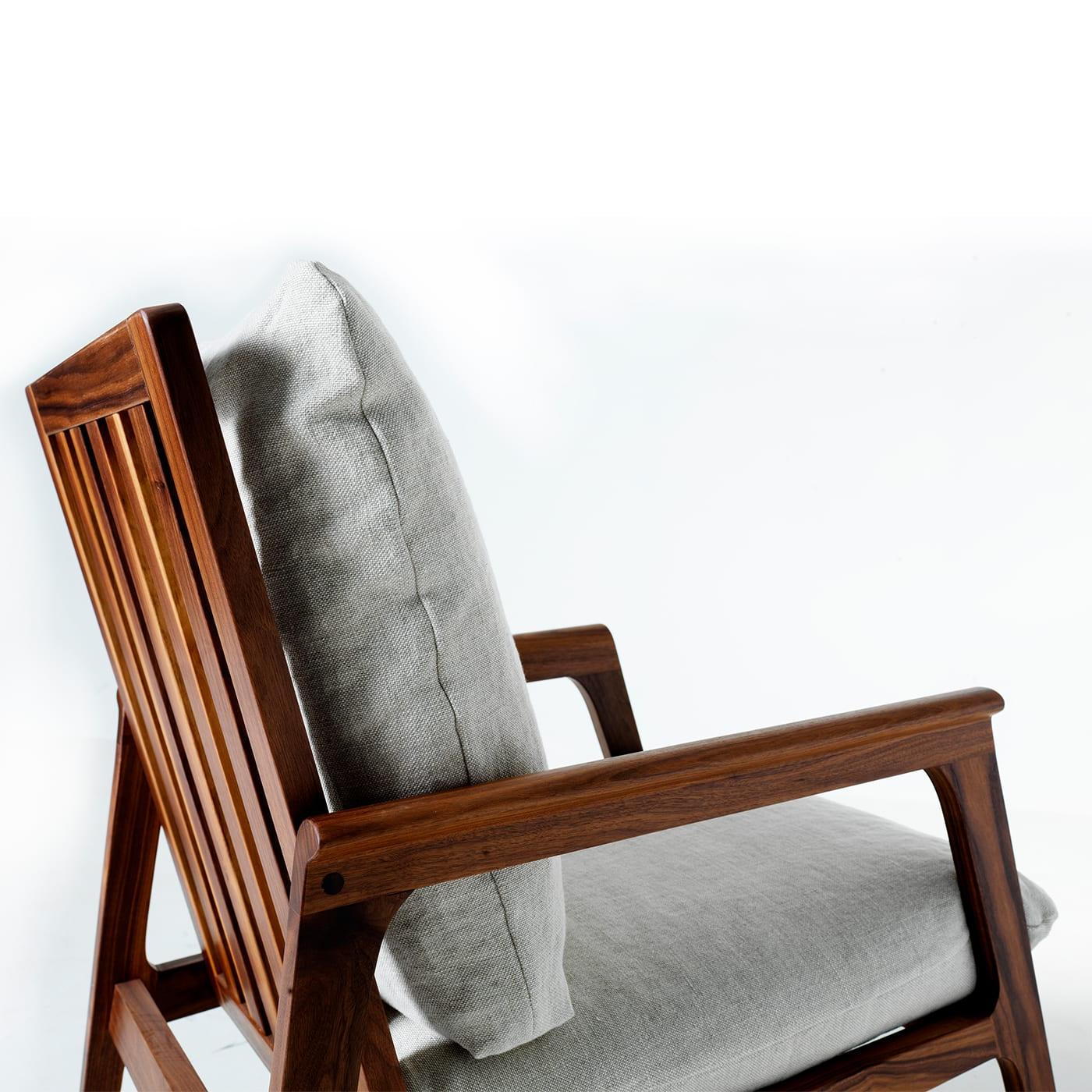 Momento Artisan Brown Rocking Chair