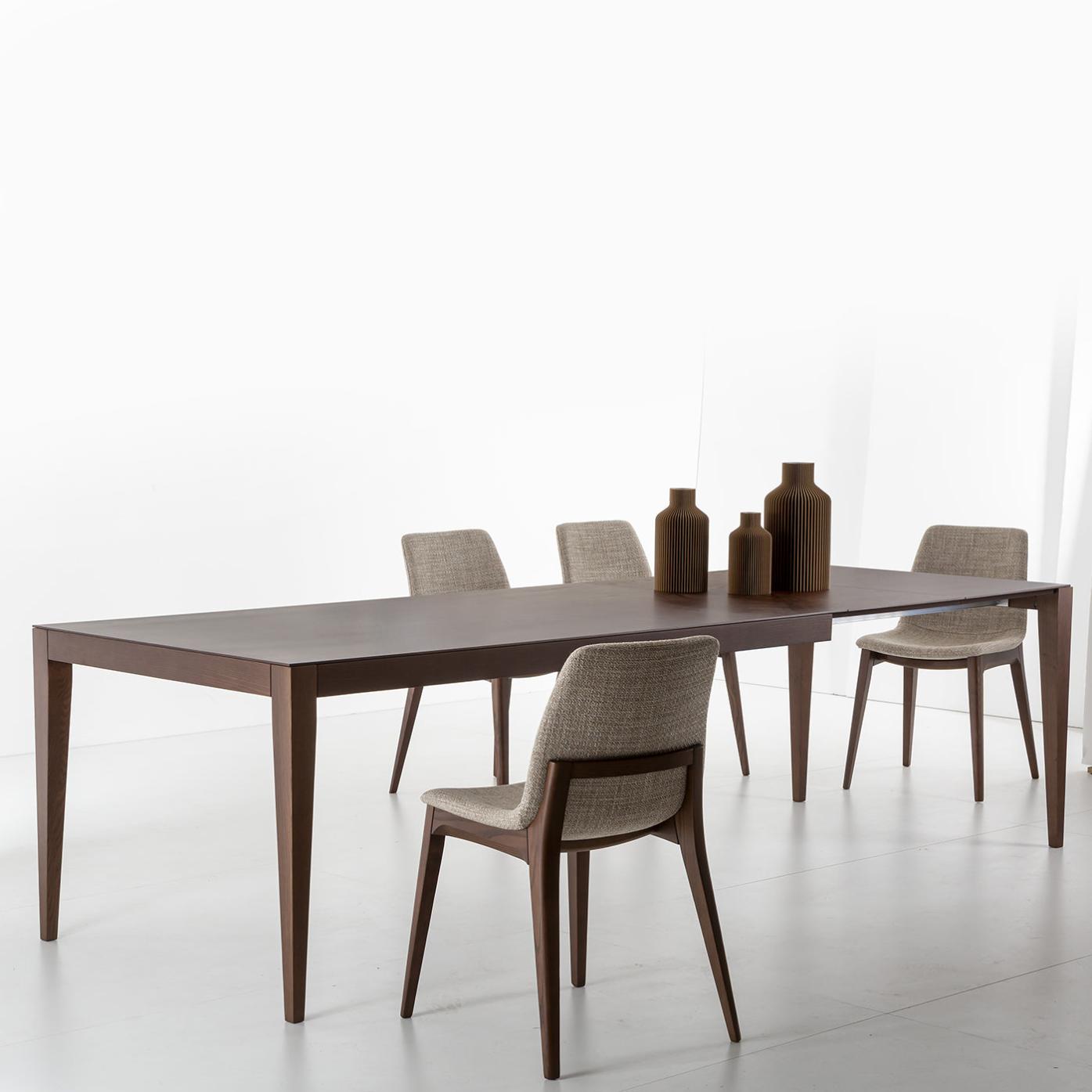 Dominique Extendable Table