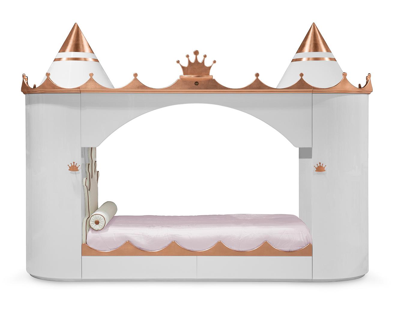 Grand Castle Bed