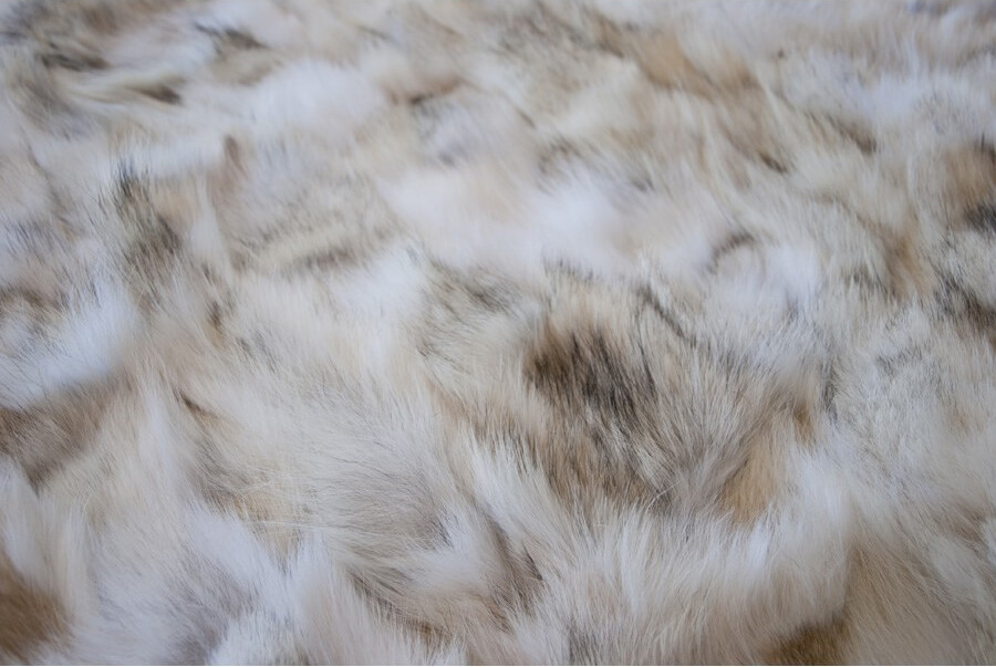 Wolf 840 Fur Rug