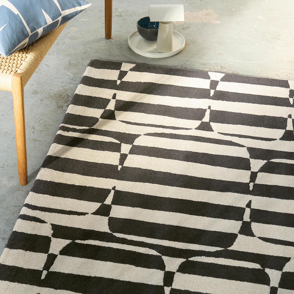 Lohko Stripe Charcoal Rug