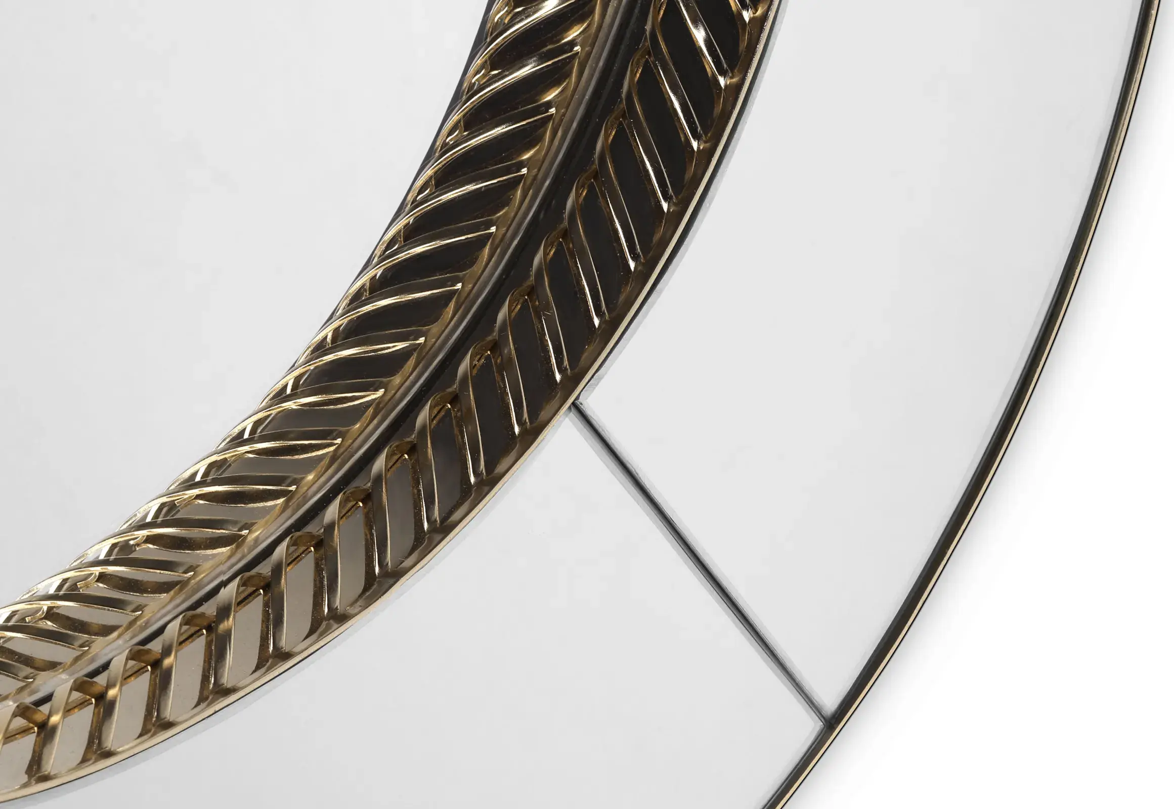 Noble Mirror