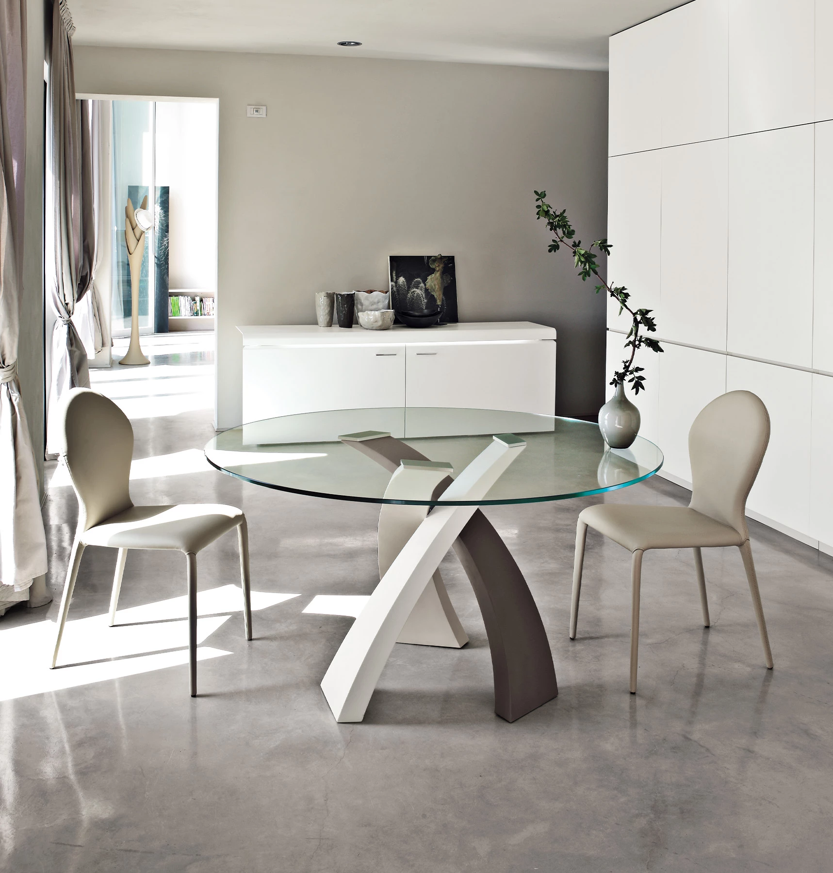 Eliseo Table - 2
