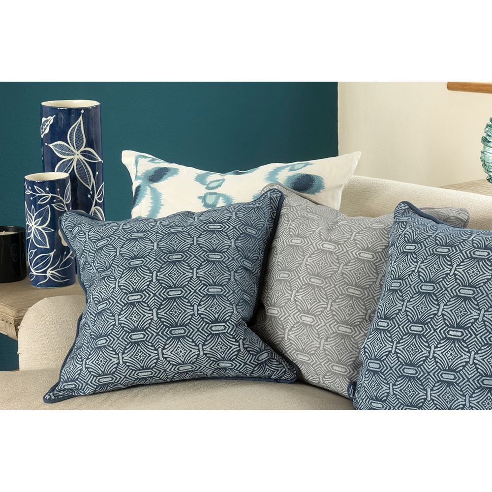 Pali Slate 50 × 50 Cushion
