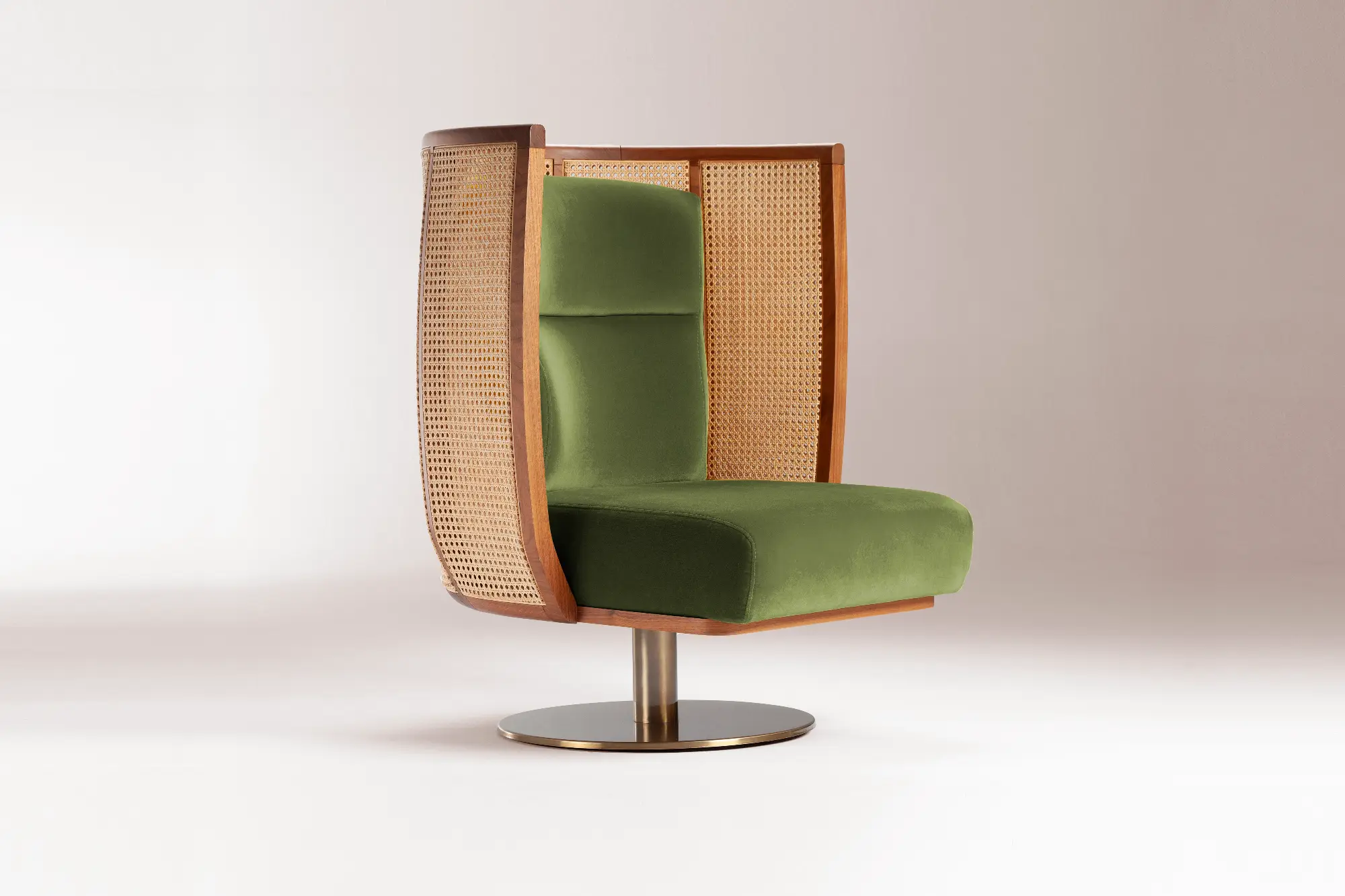 Egoísta Curved Armchair