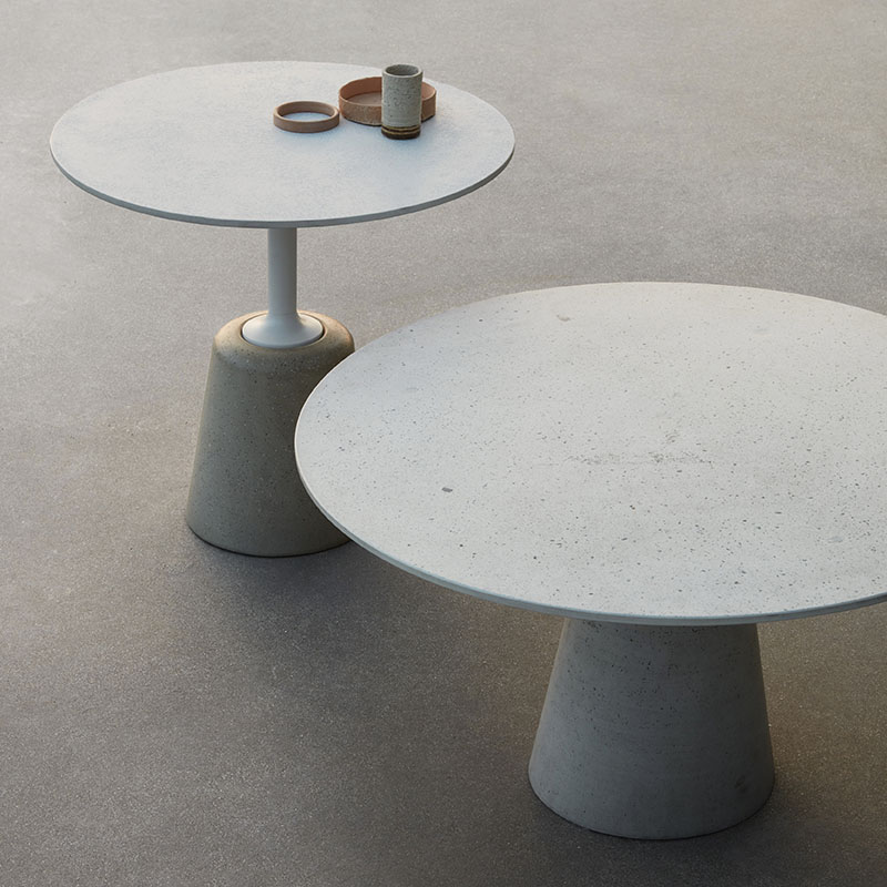 Rock Mini Coffee Table ☞ Structure: Cement Natural X080 ☞ Top: Bleached Oak X075 ☞ Dimensions: Ø 60 cm