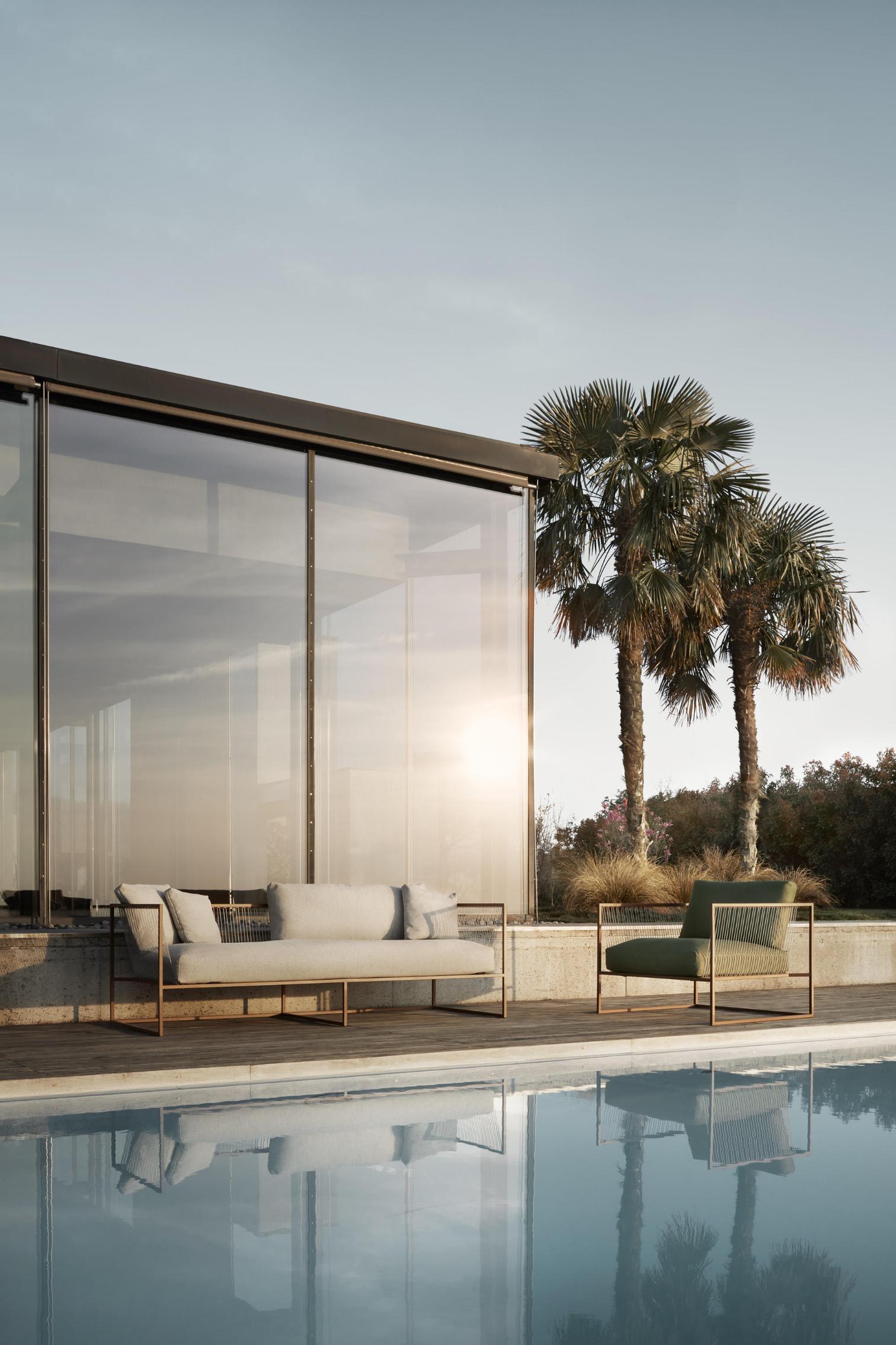 Arpa Light Outdoor Sectional Sofa
