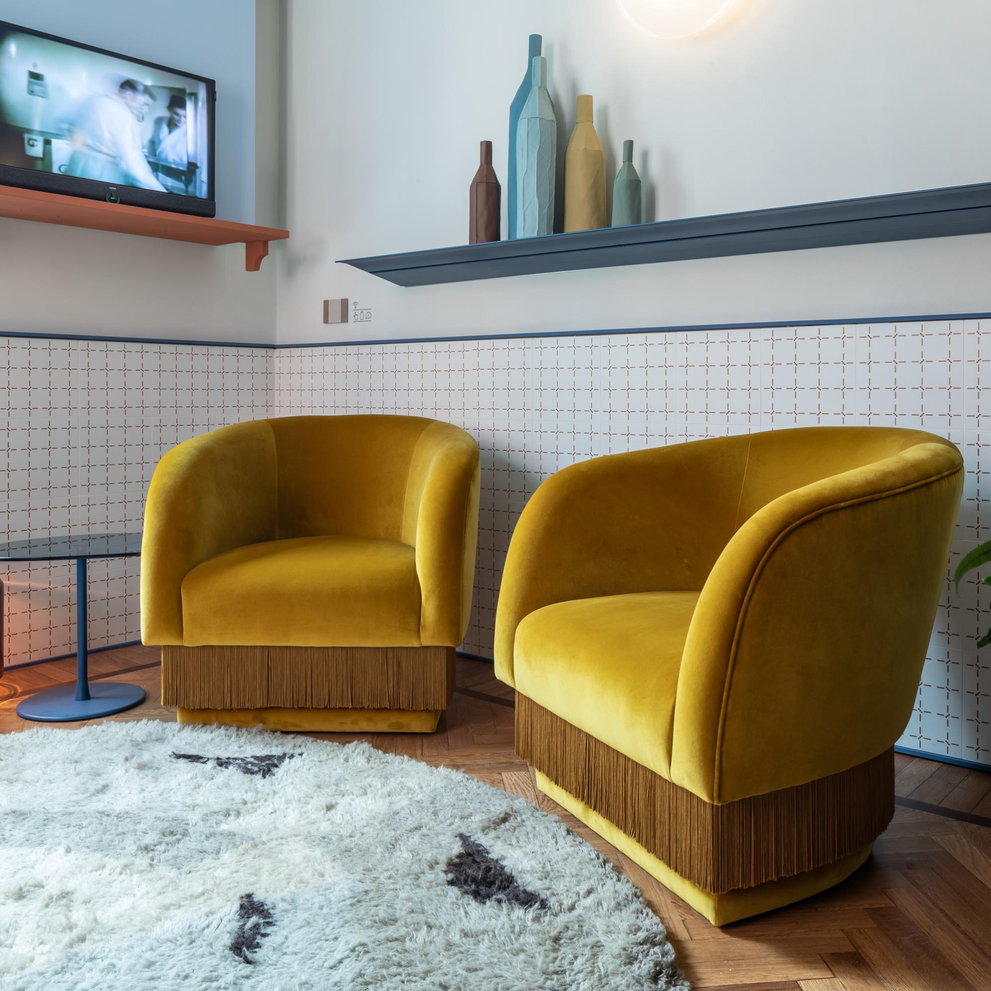 La Folie Artisan Armchair - 1