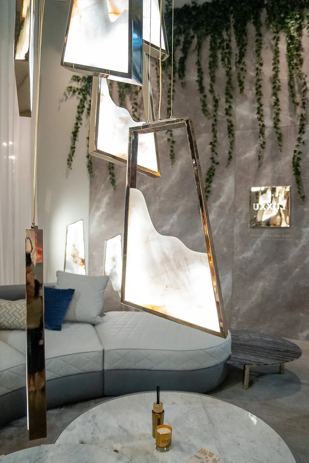Majestic Aura Chandelier - 13