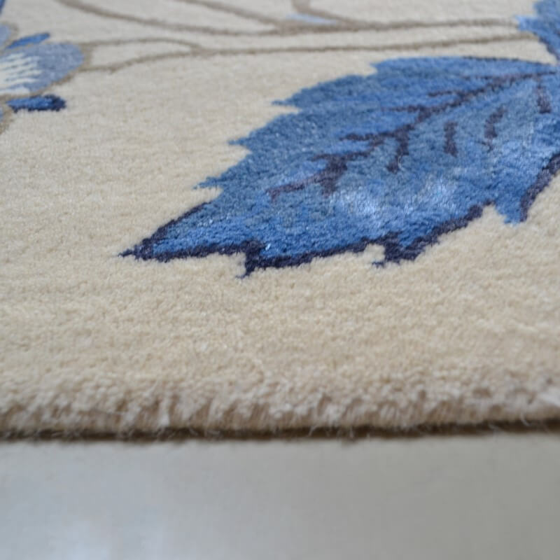 Wild Strawberry Cream 38108 Rug