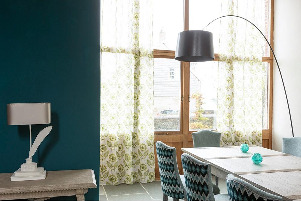 Tom Table Lamp Chalk Finish