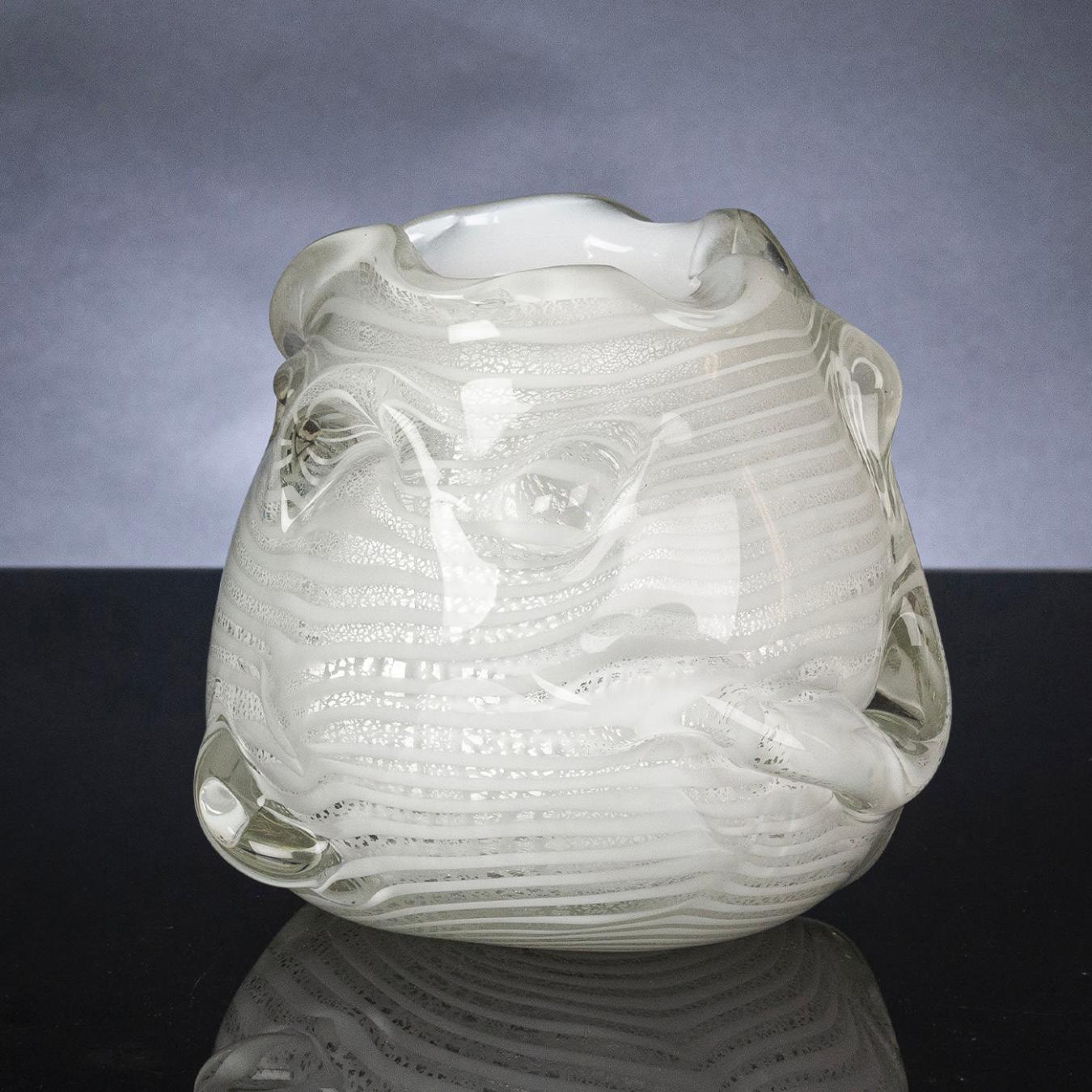 Dynamic Form Bowl Vase