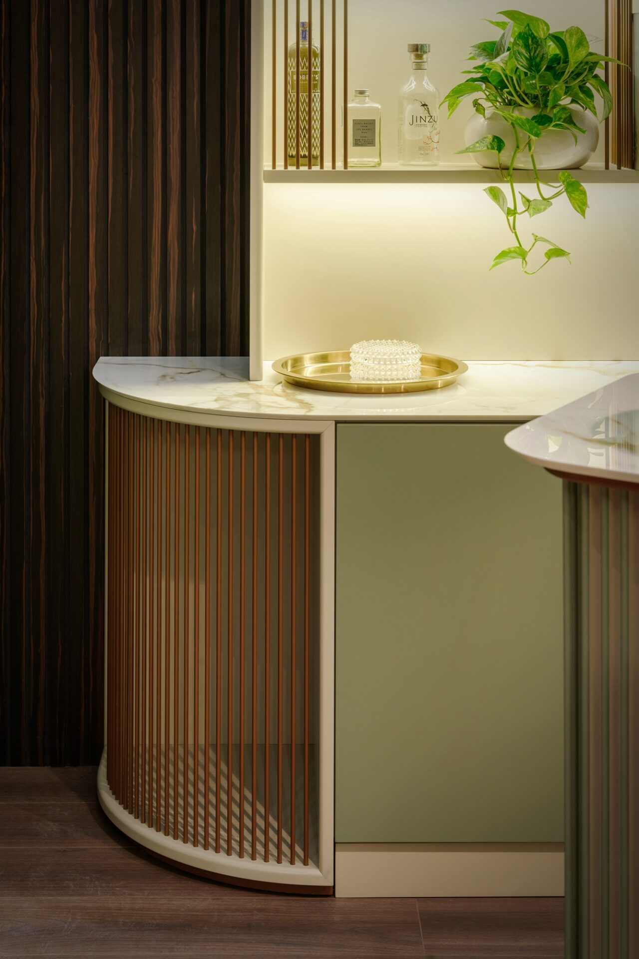 Dry Handcrafted Home Bar with Counter