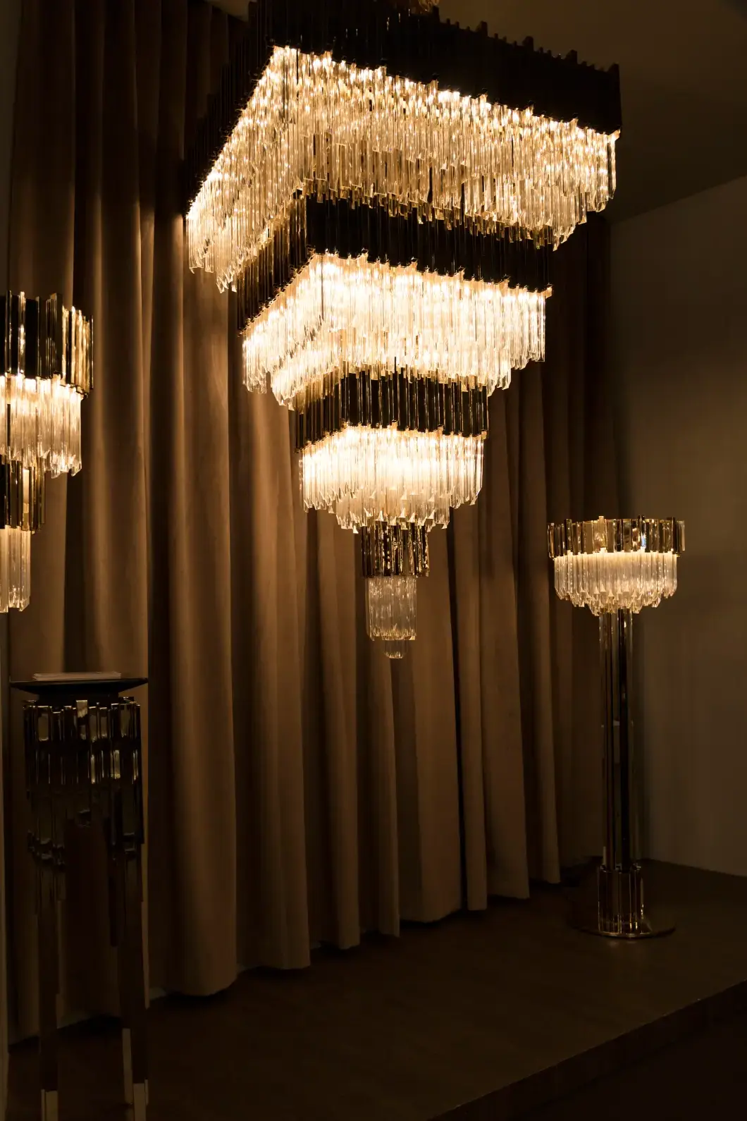 Sovereign Square Chandelier