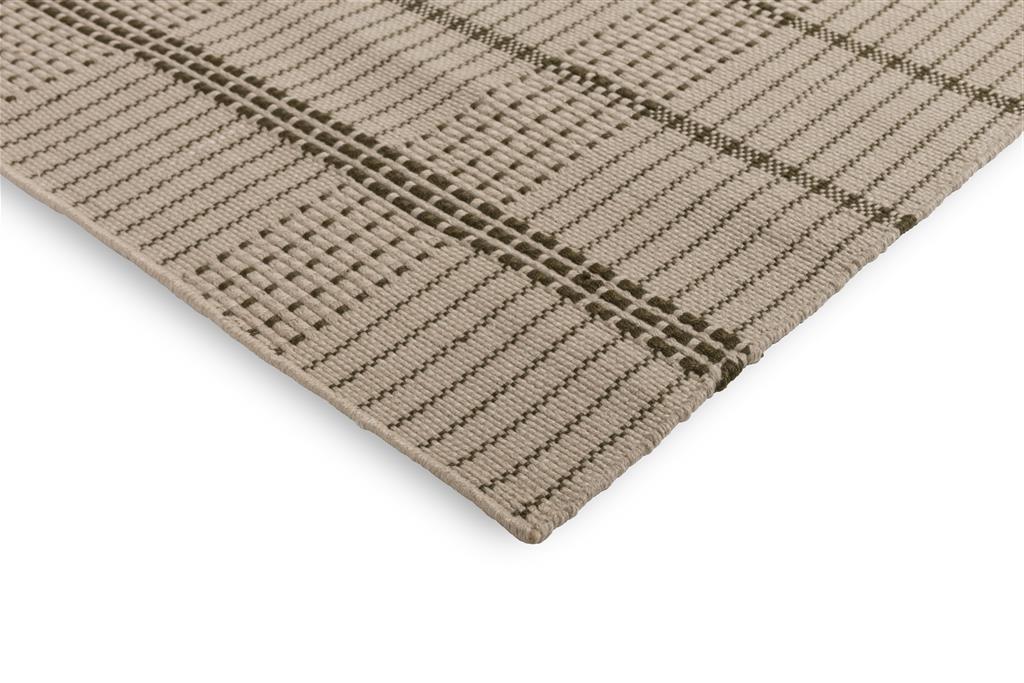 Zona Olive Stitch Outdoor Rug