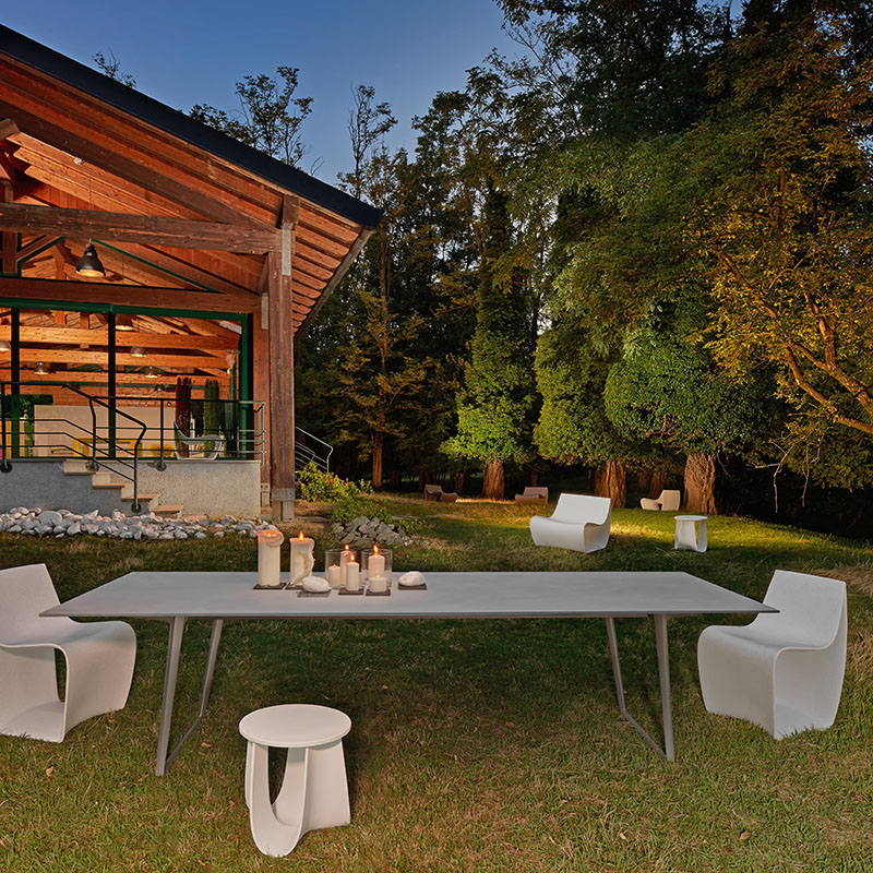 Axy Outdoor Table