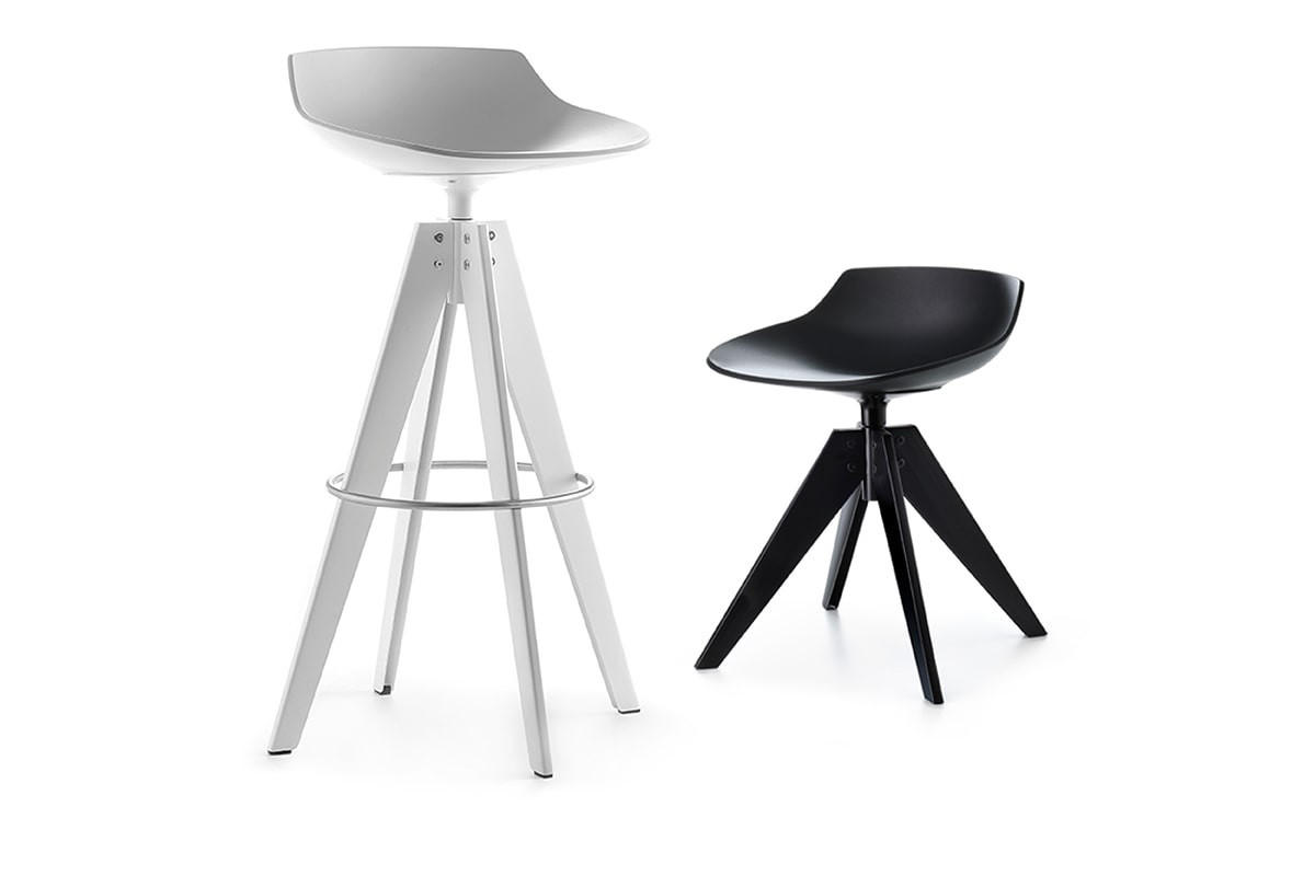 Flow Stool Steel Base ☞ Colour: White ☞ Dimensions: Height 65 cm