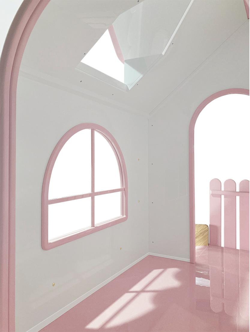 Dolly Playhouse