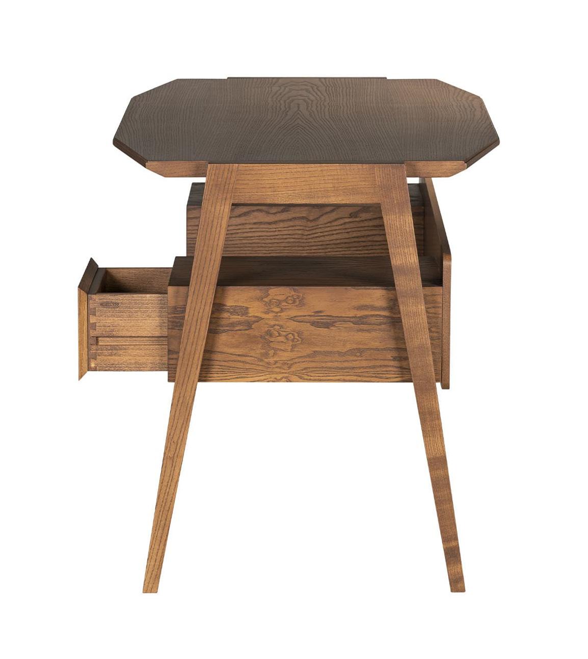 Eugenio Desk