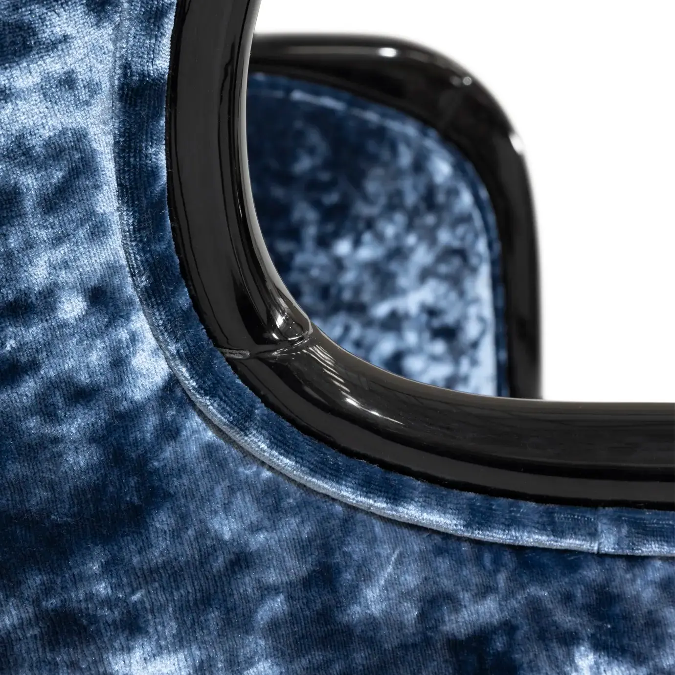 Silhouette Chair