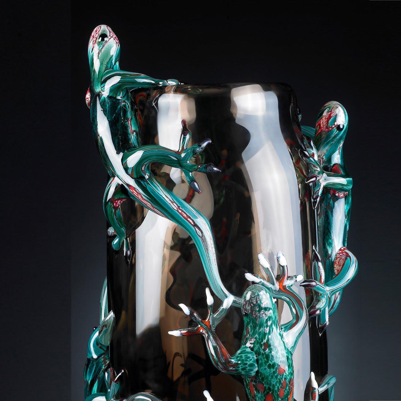 Large Geckos Artisan Vase