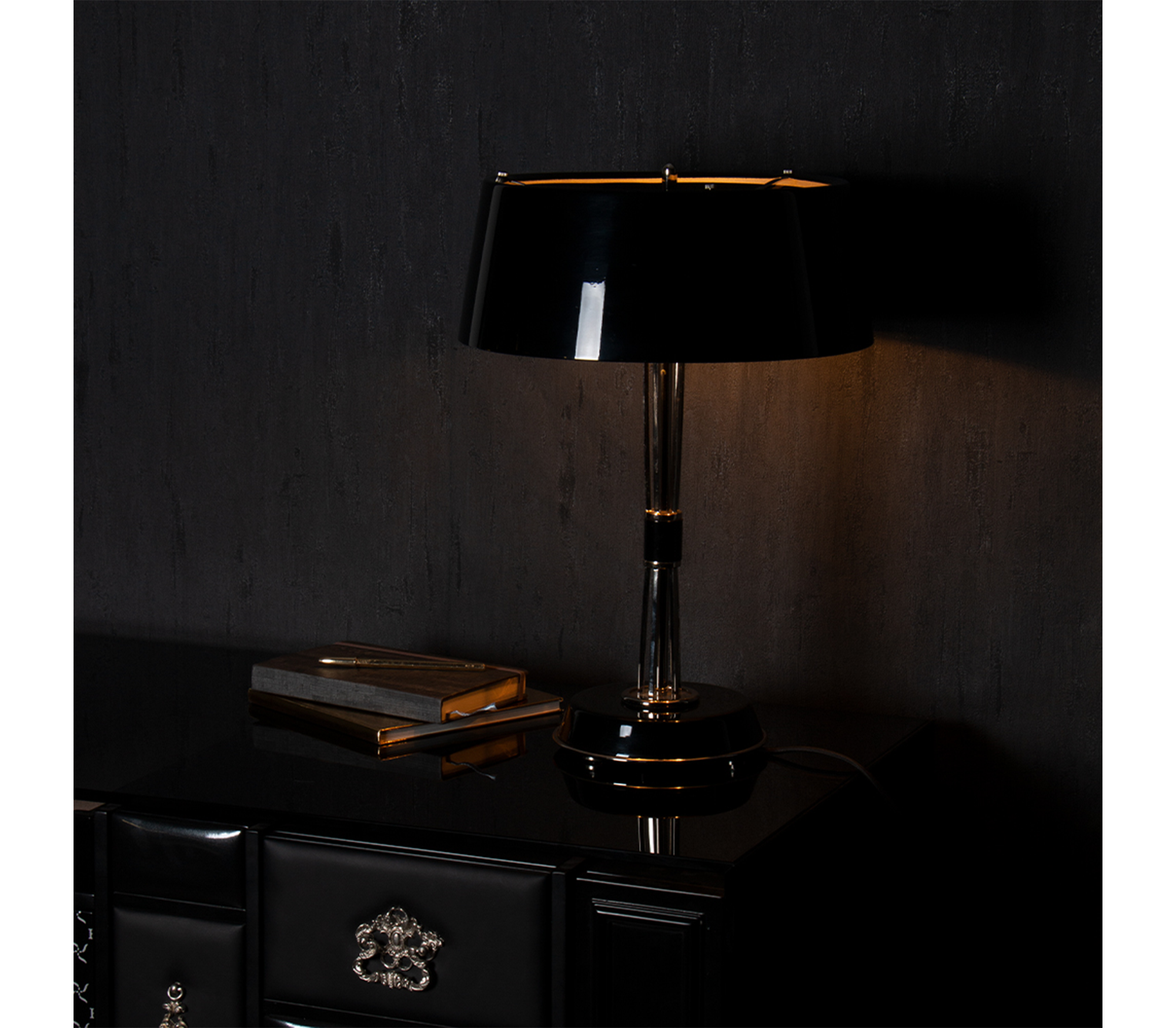 Ezra Table Lamp